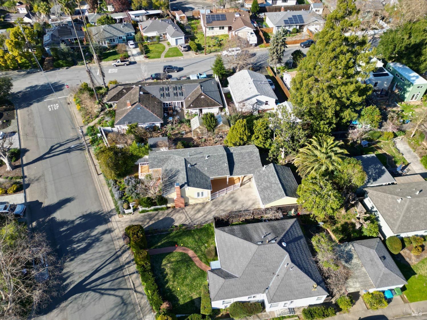 1007 Mountain View Ave