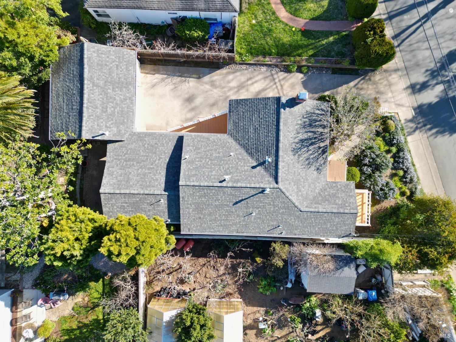 1007 Mountain View Ave