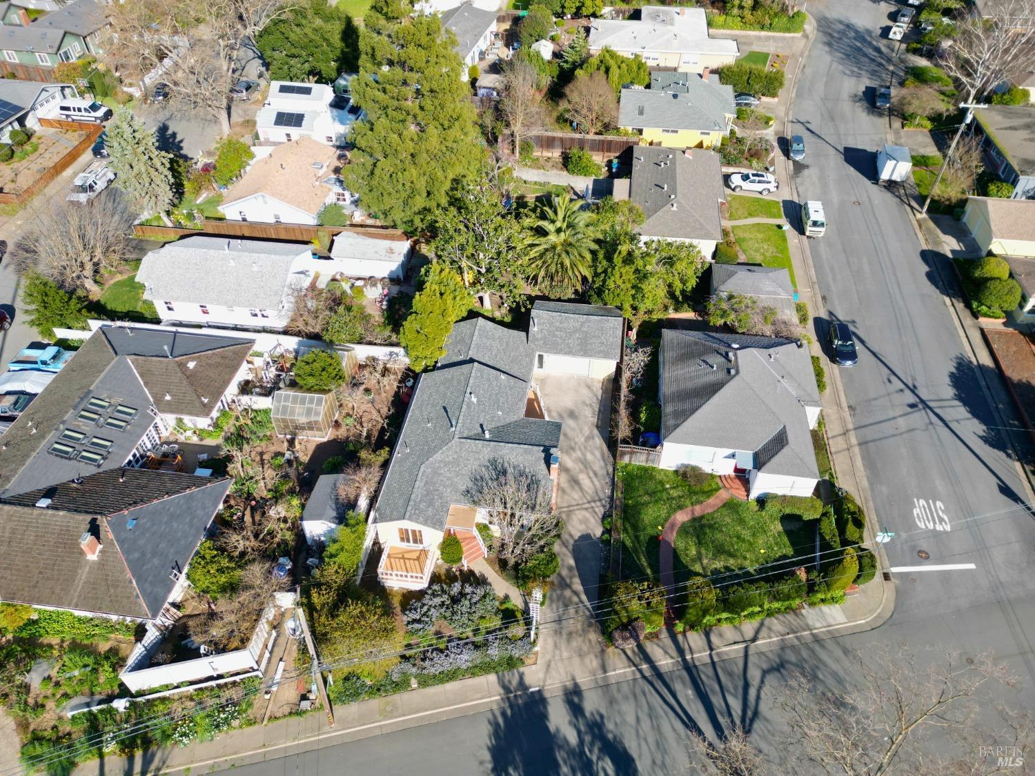 1007 Mountain View Ave