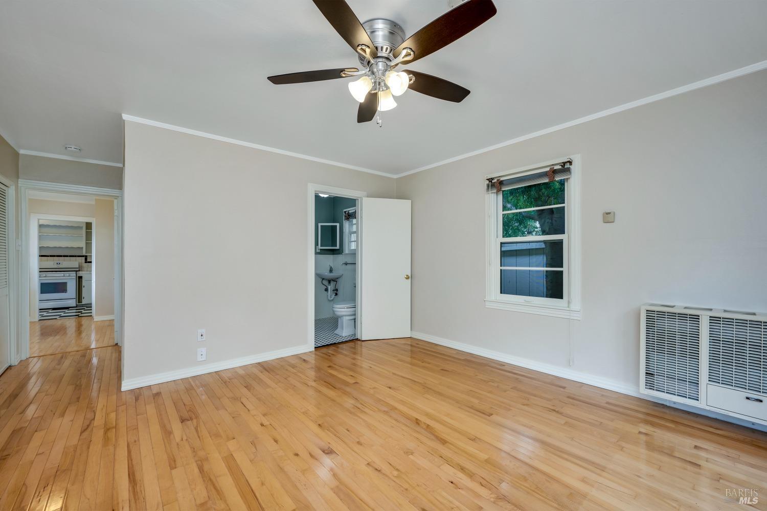 1007 Mountain View Ave