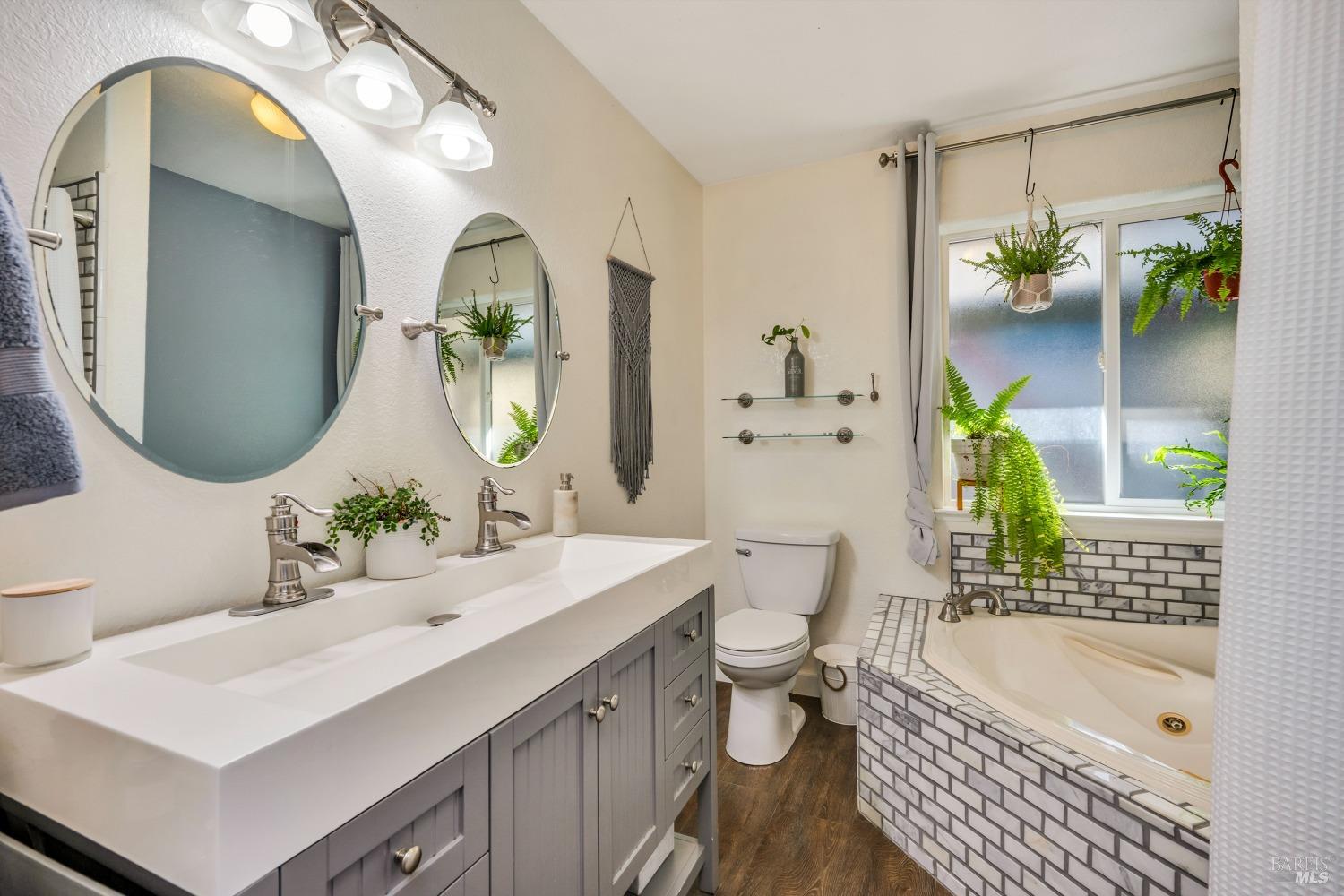 1029 Arroyo Linda Ct