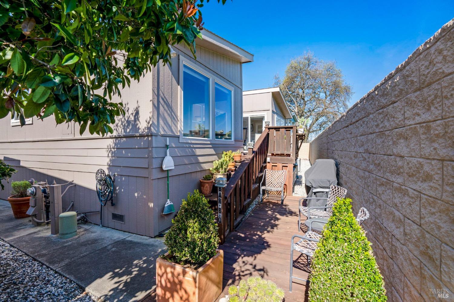 6468 Washington St #143