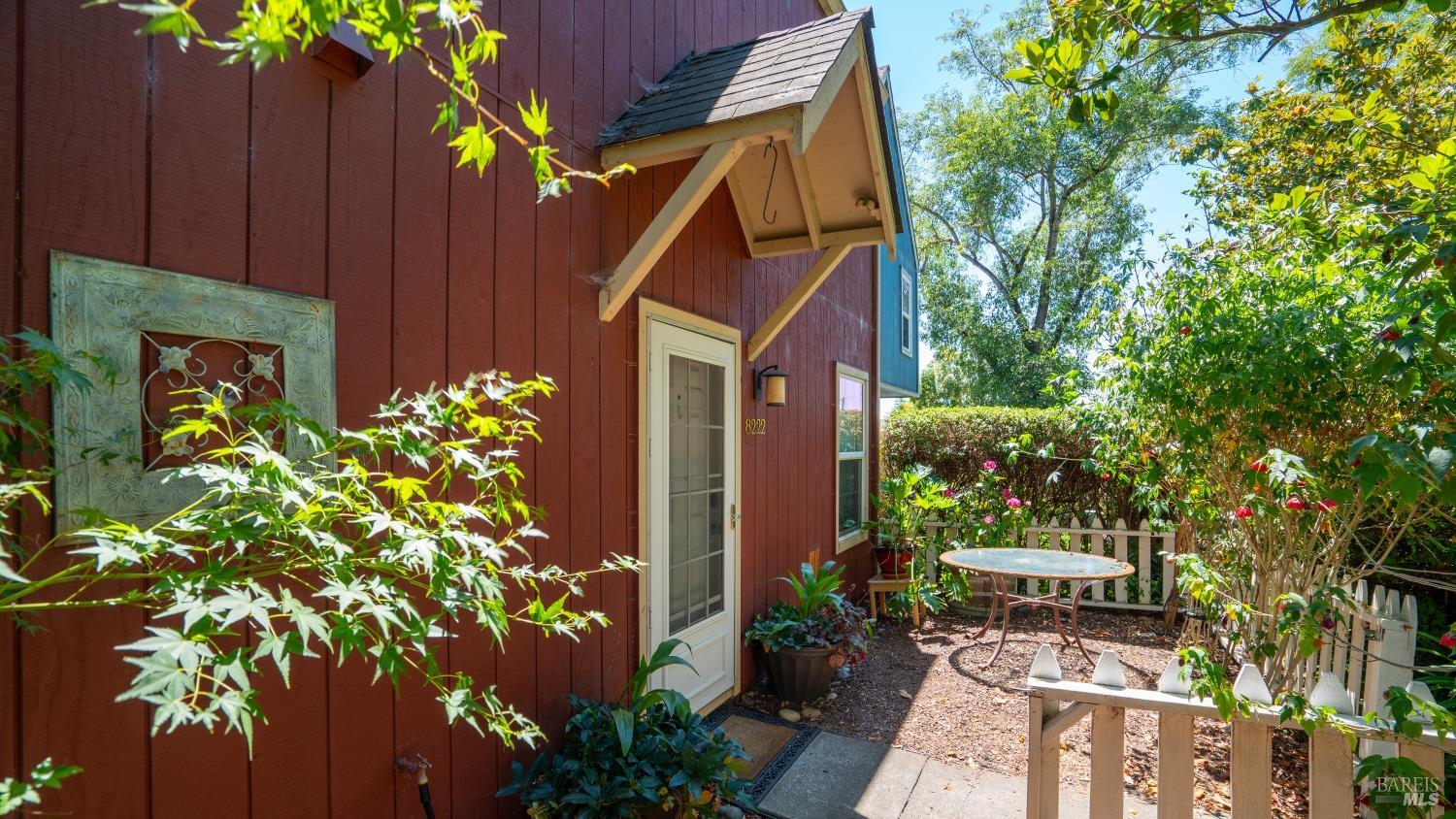 8222 Windmill Farms Dr