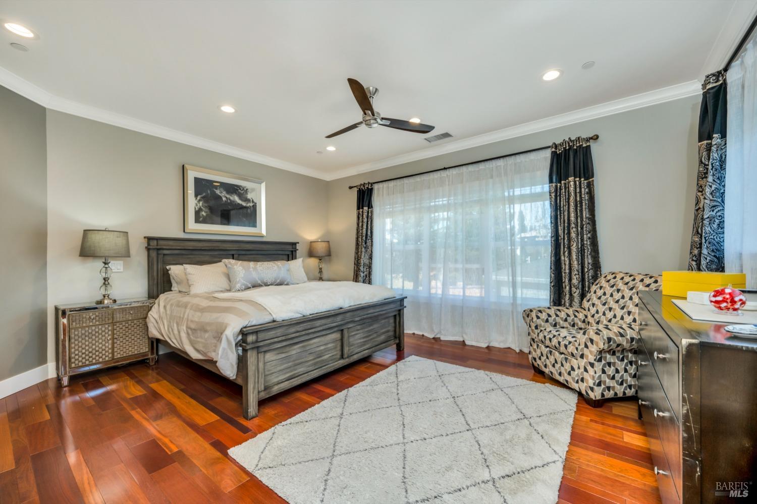 5790 Fairway Knoll Ct