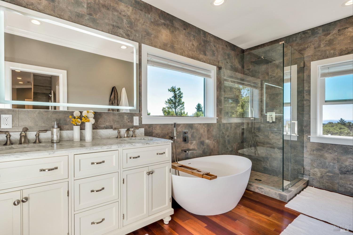 5790 Fairway Knoll Ct