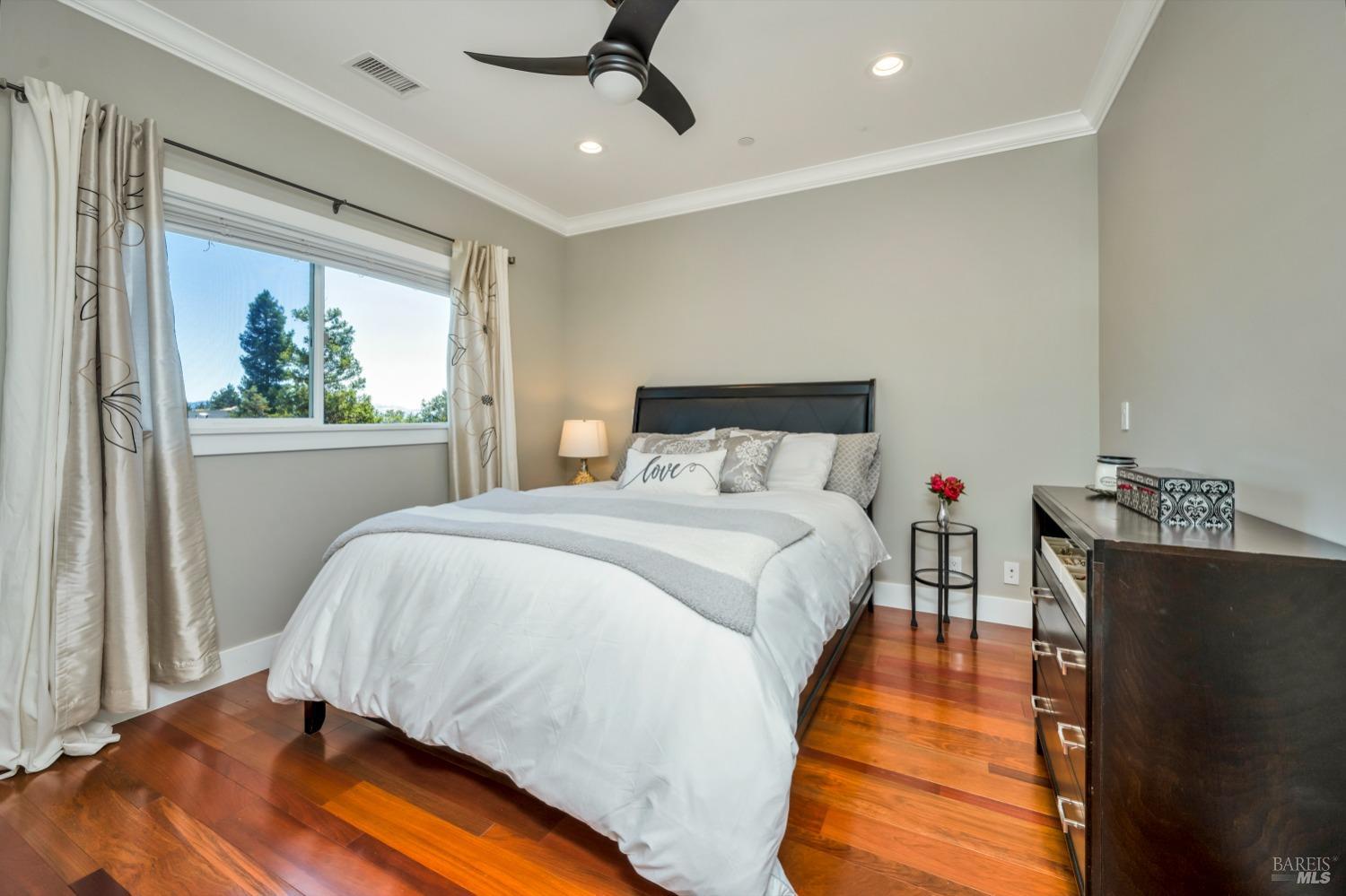 5790 Fairway Knoll Ct