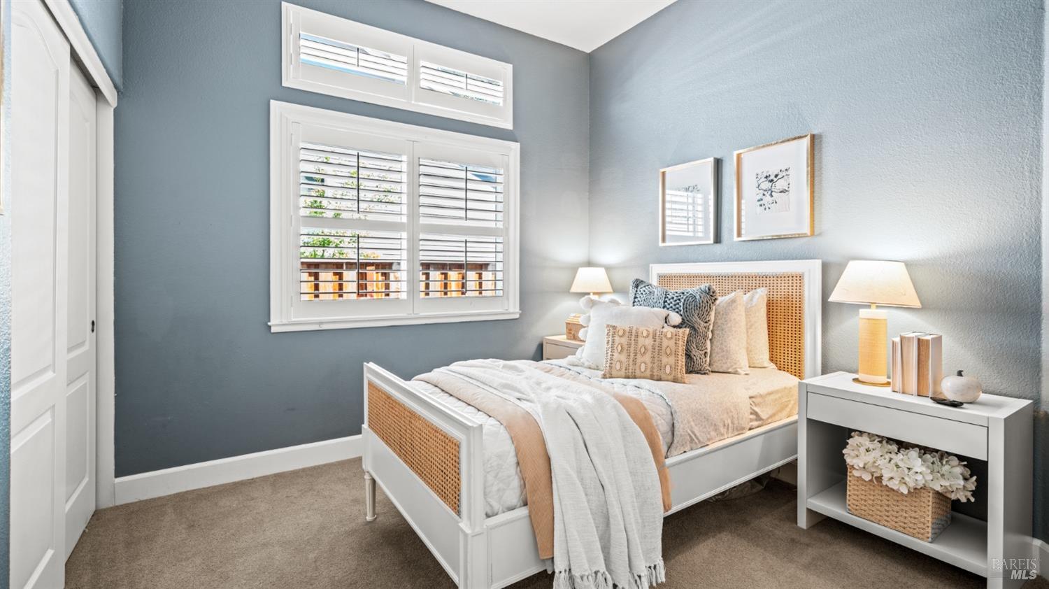 1013 Via Elisabetta Ct