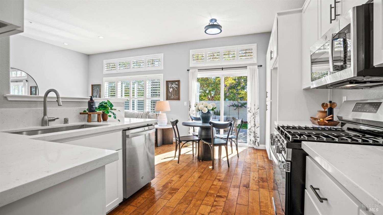 1013 Via Elisabetta Ct