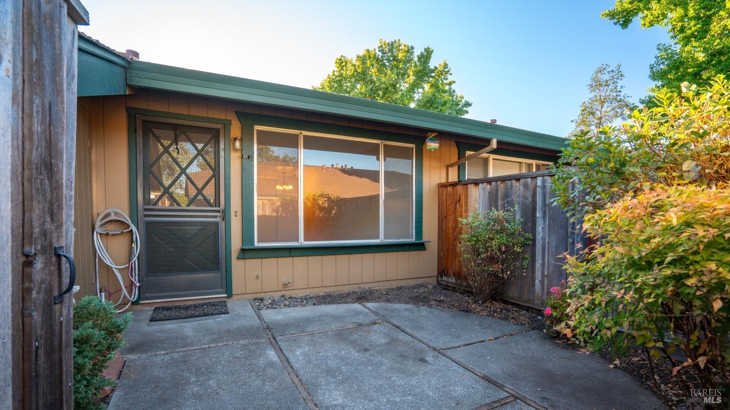 337 Lincoln Ave
