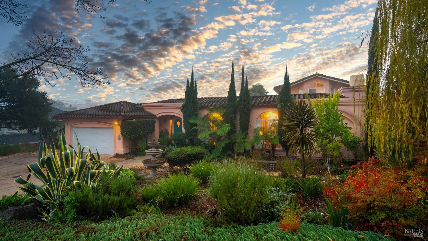 533 Hayes Ln