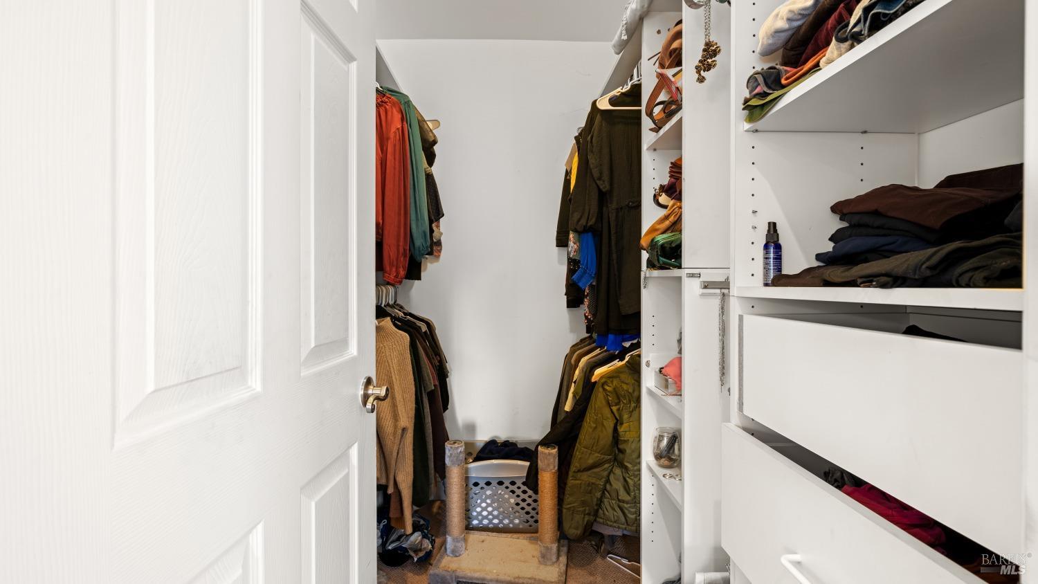 910 Mountain View Ave