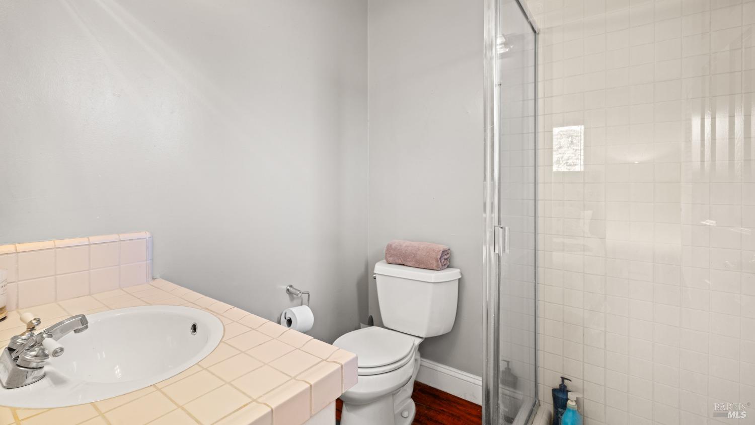 910 Mountain View Ave