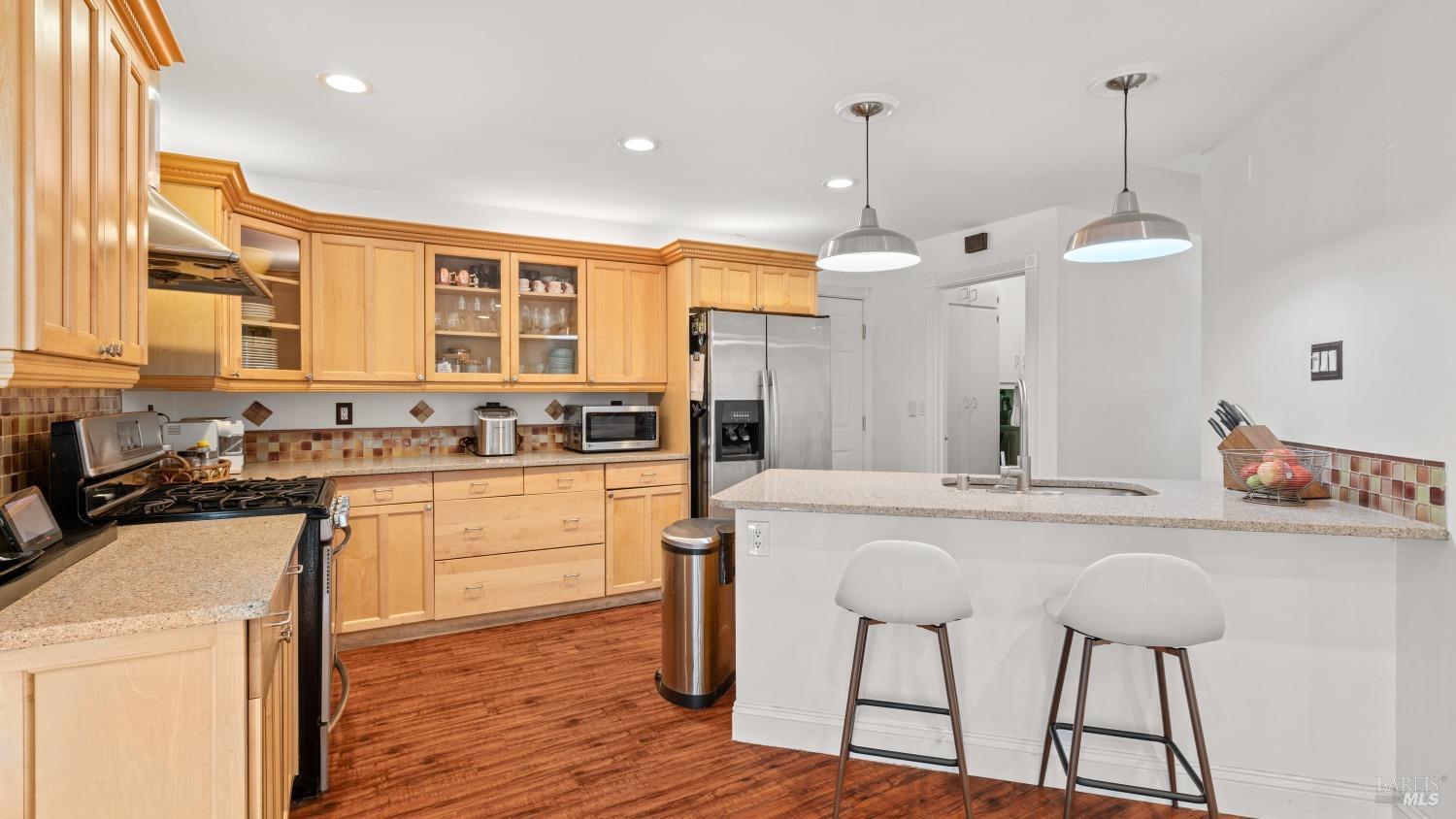 910 Mountain View Ave