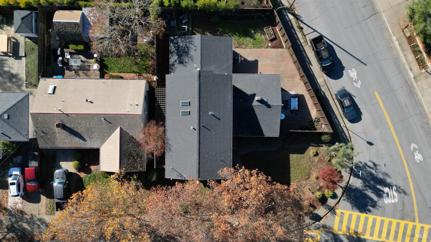 910 Mountain View Ave