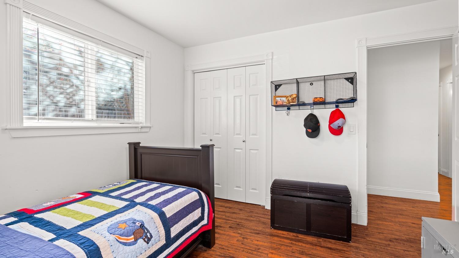 910 Mountain View Ave