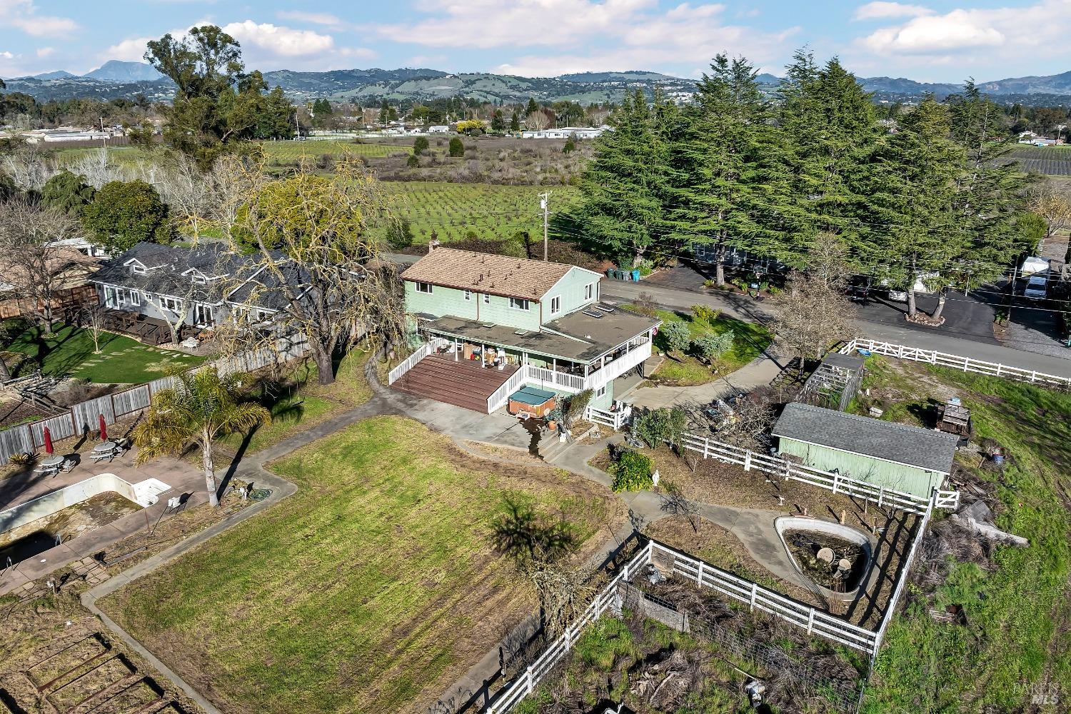 1789-1801 Paradise Ln