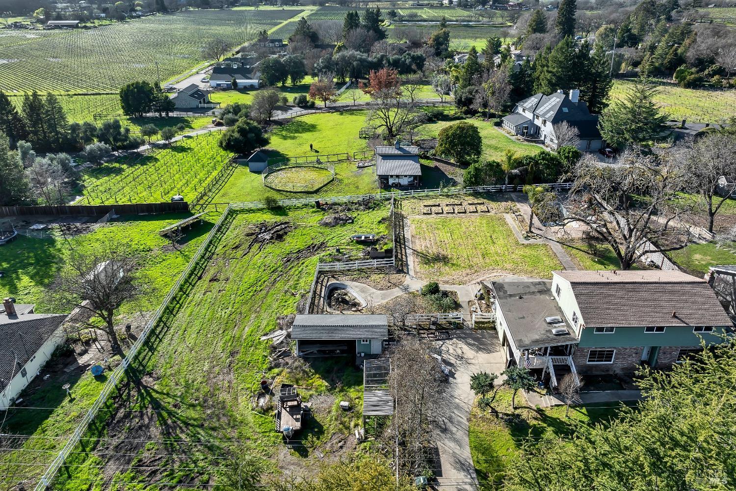 1789-1801 Paradise Ln