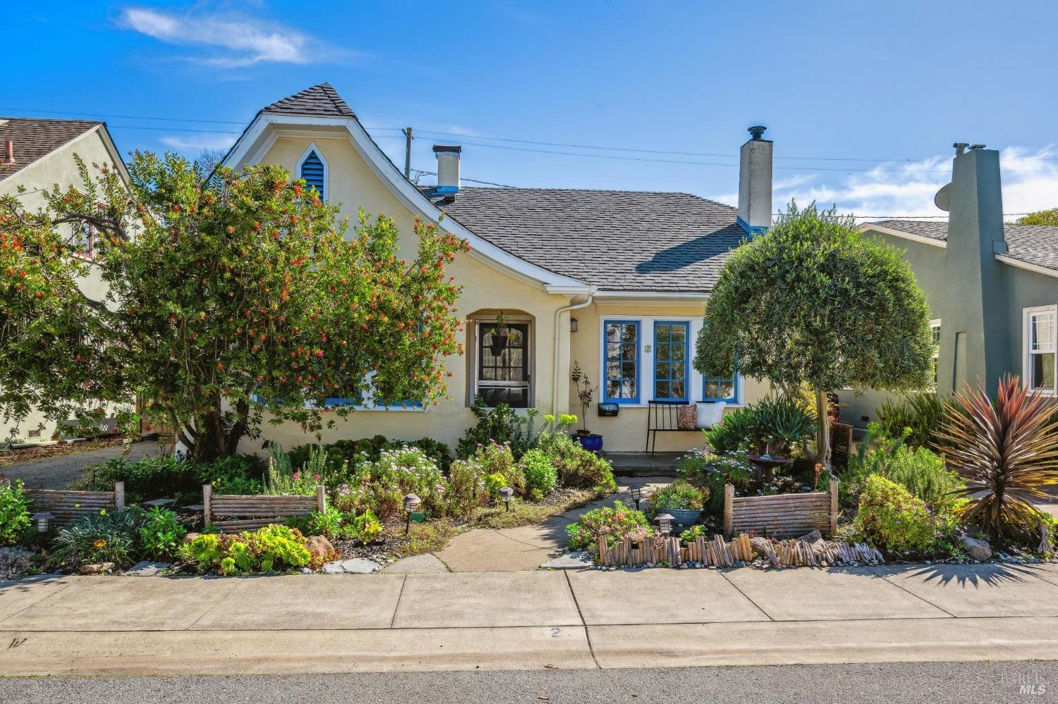 2 Coady Ct