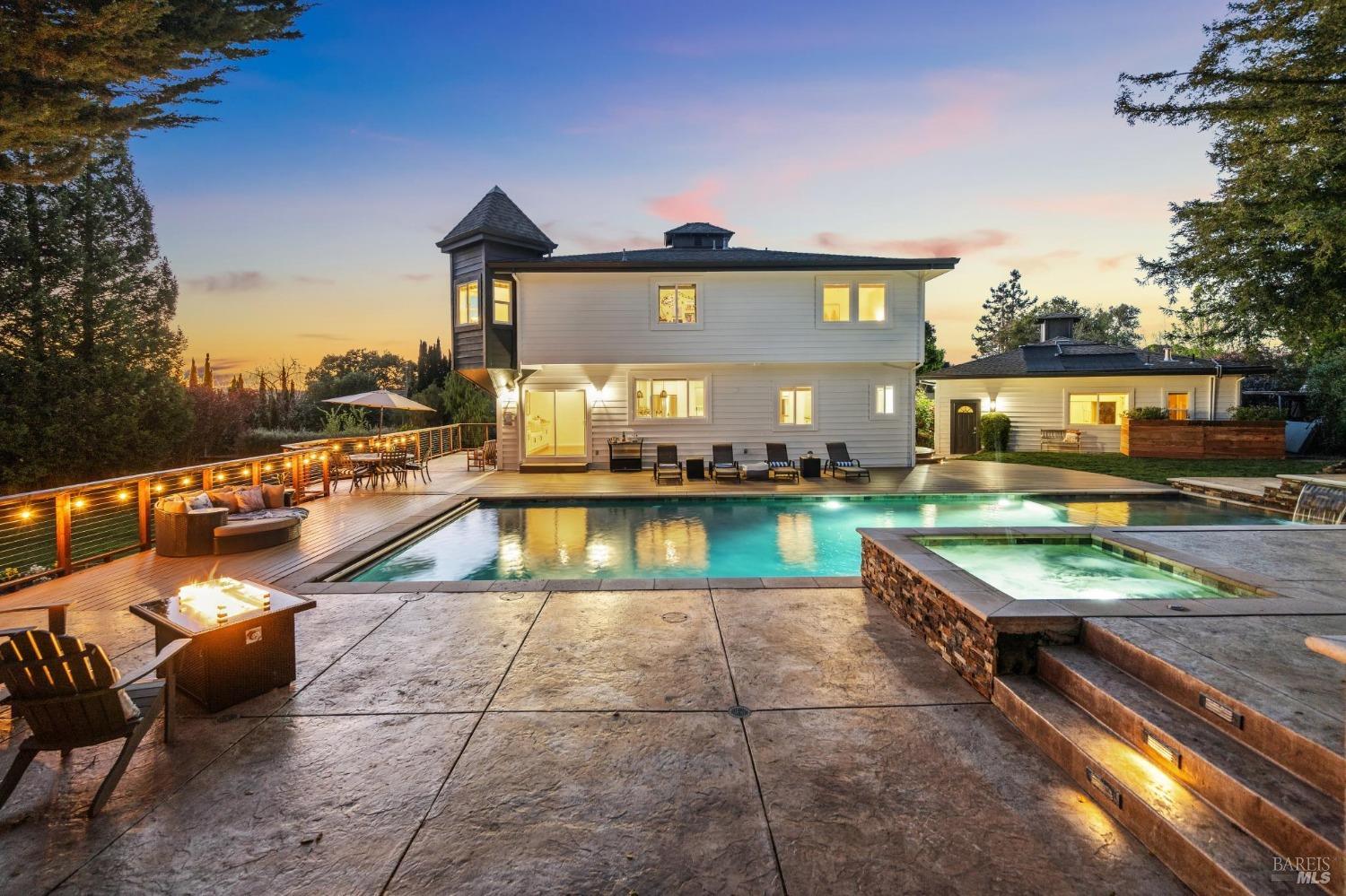 27 Halsey Ave