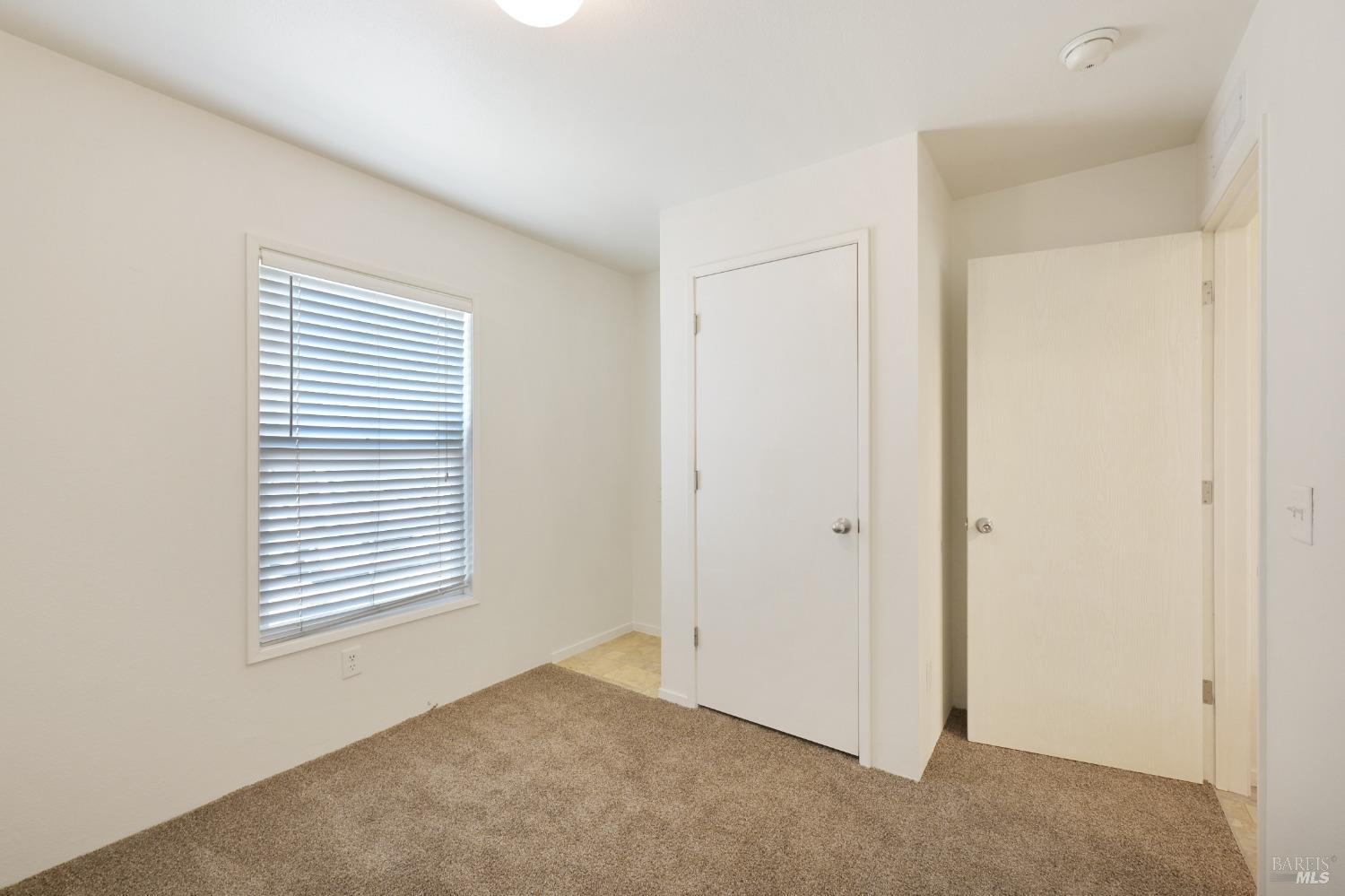 2000 Redwood Hwy #71