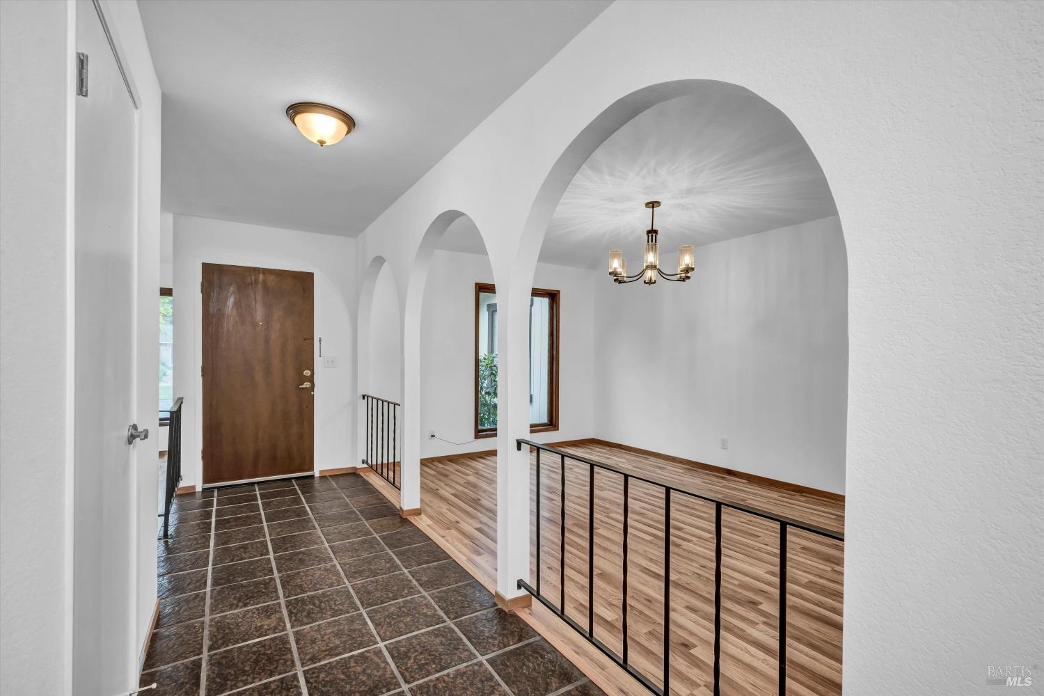 6095 Country Club Dr