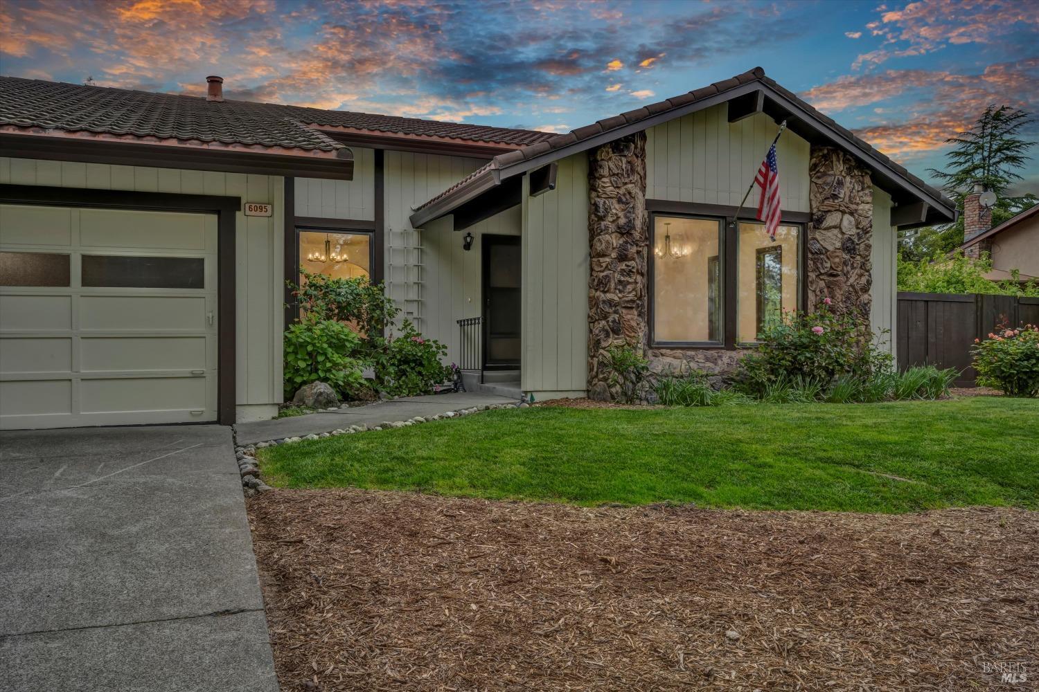 6095 Country Club Dr