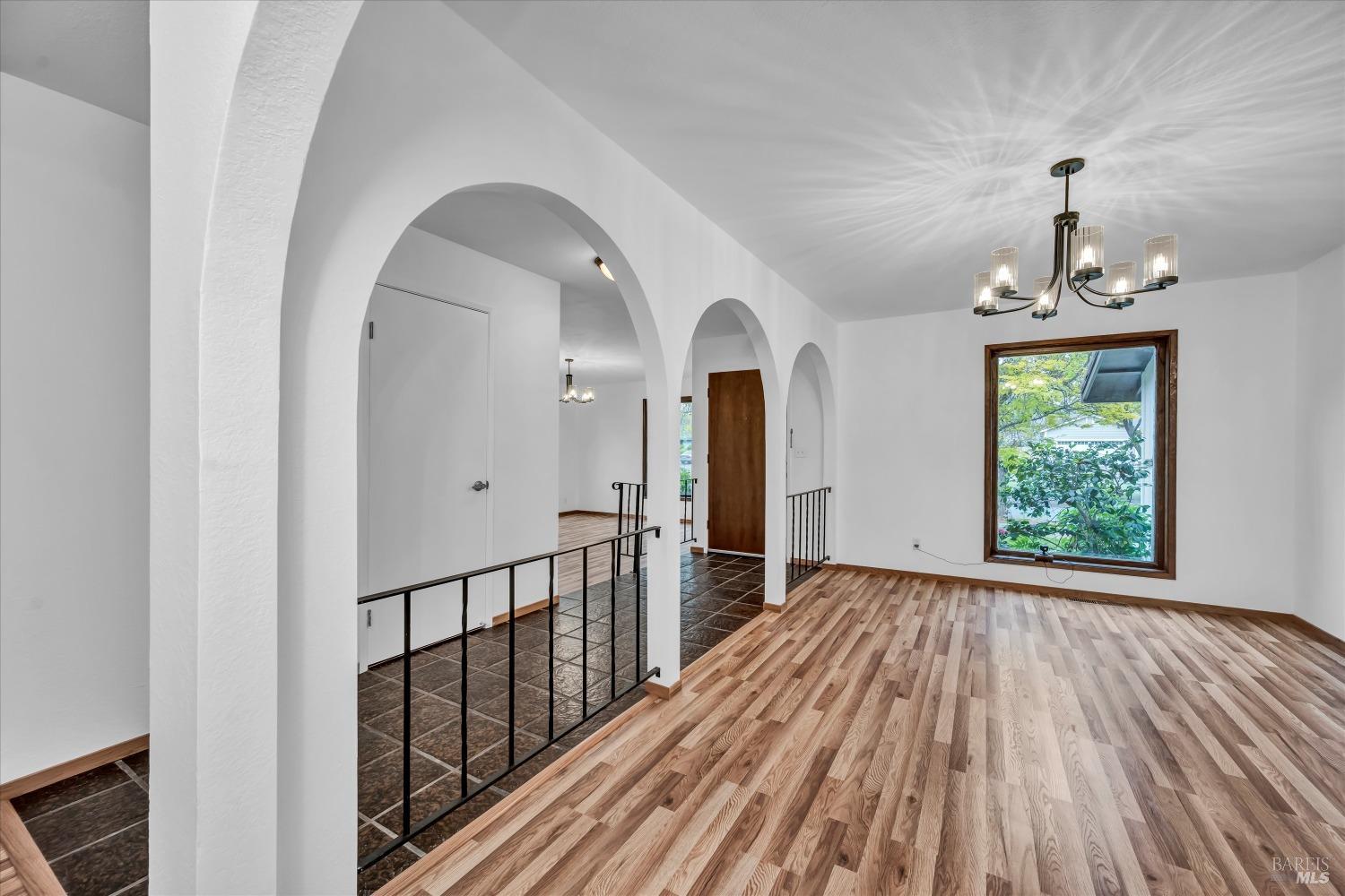 6095 Country Club Dr