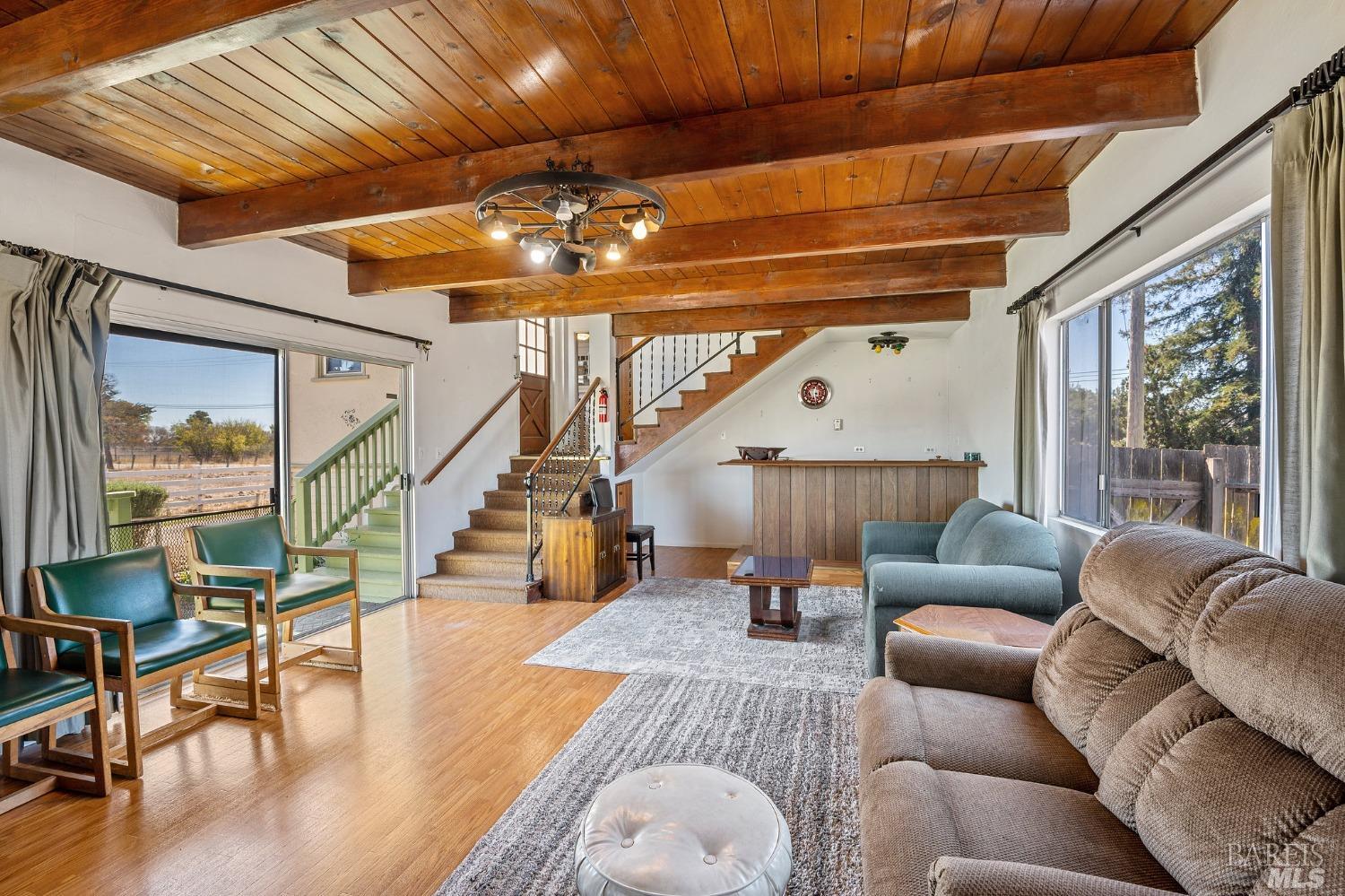 4091 Lakeville Hwy