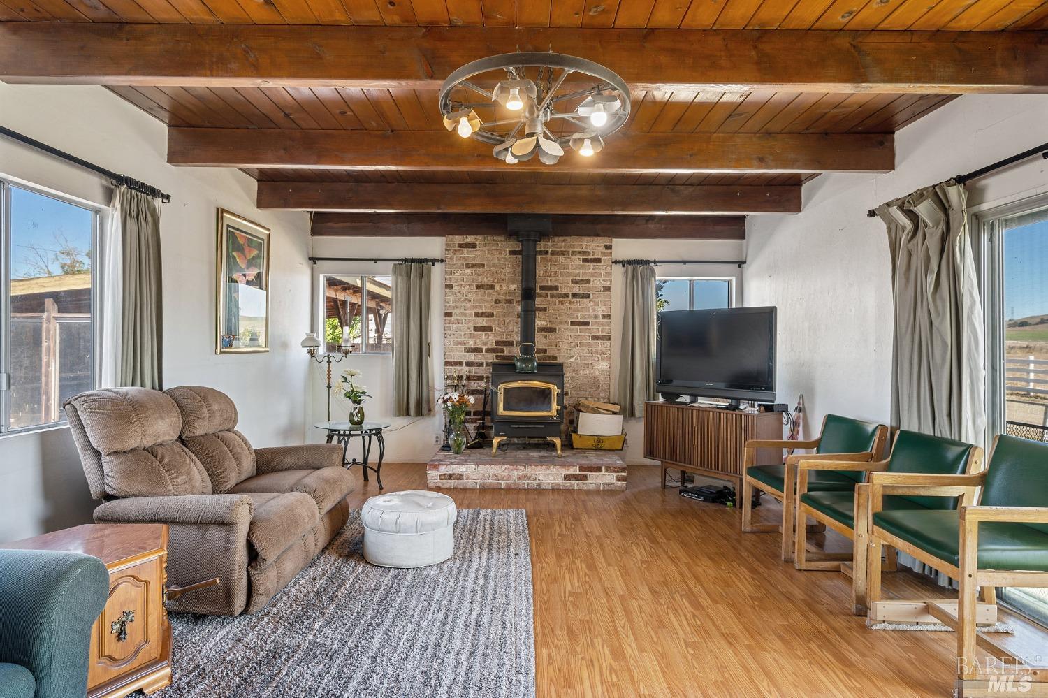 4091 Lakeville Hwy