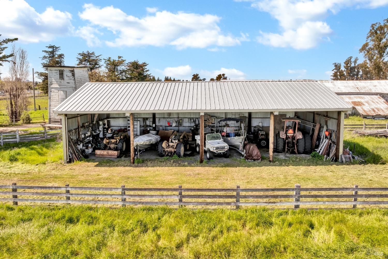 4091 Lakeville Hwy
