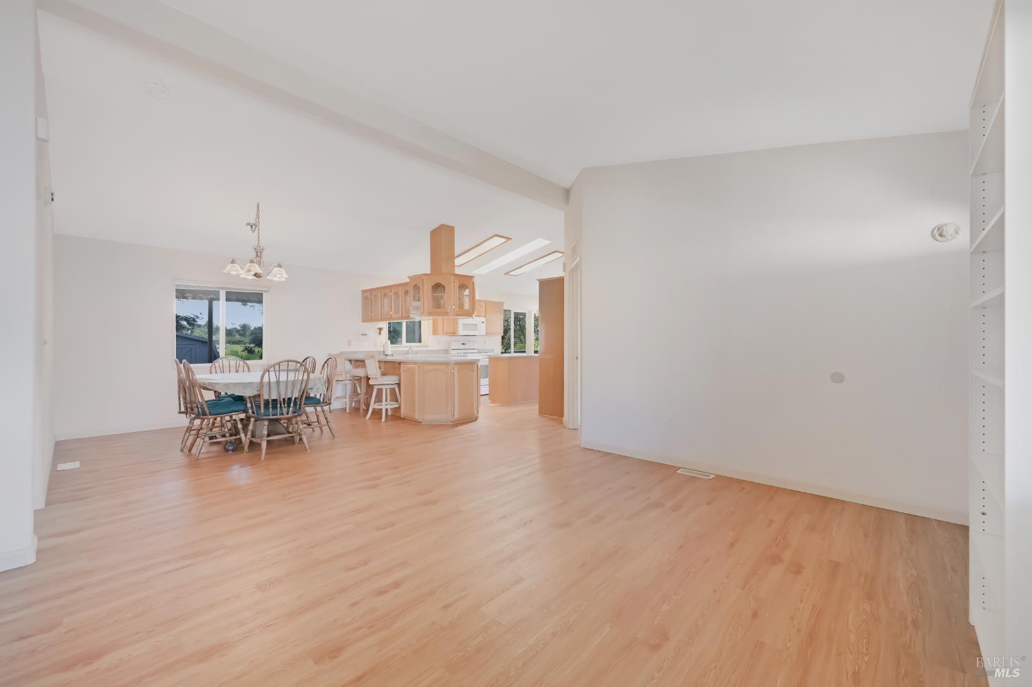 300 Stony Point Rd #255