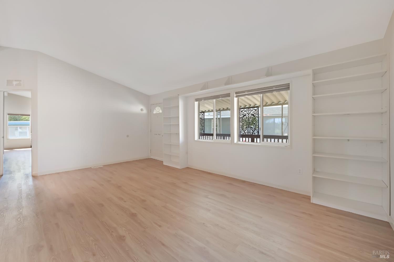 300 Stony Point Rd #255