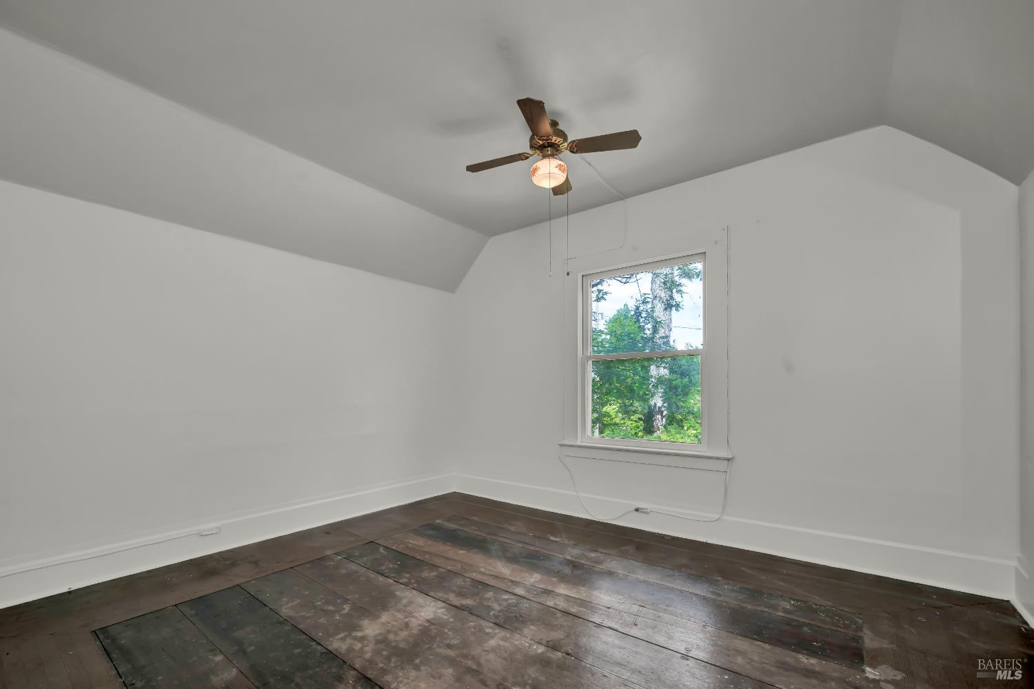 1466 Cooper Rd