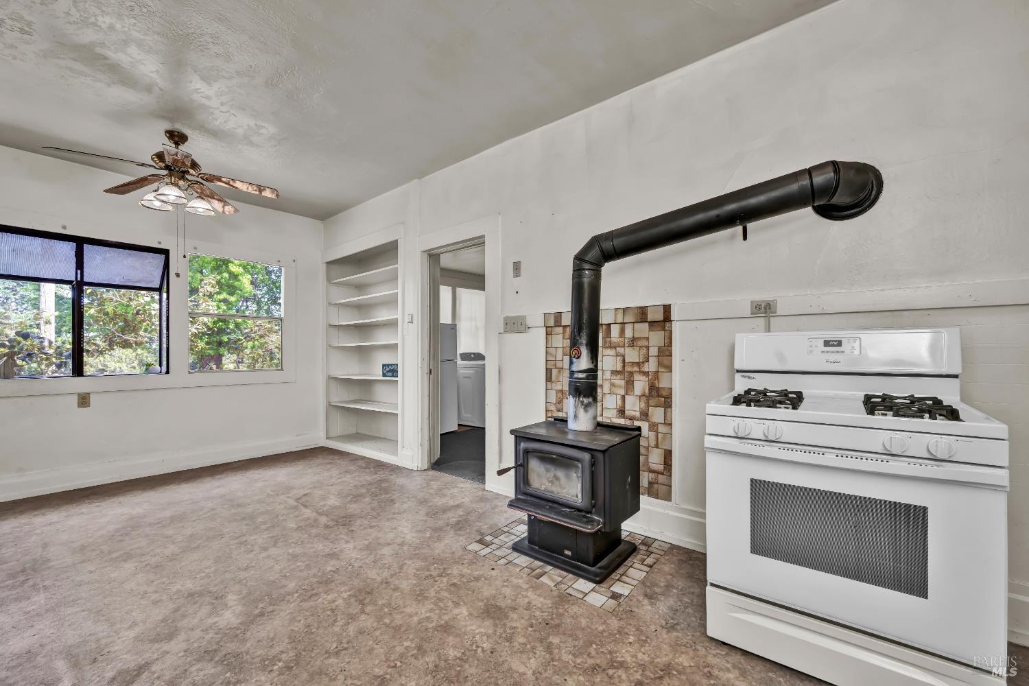 1466 Cooper Rd