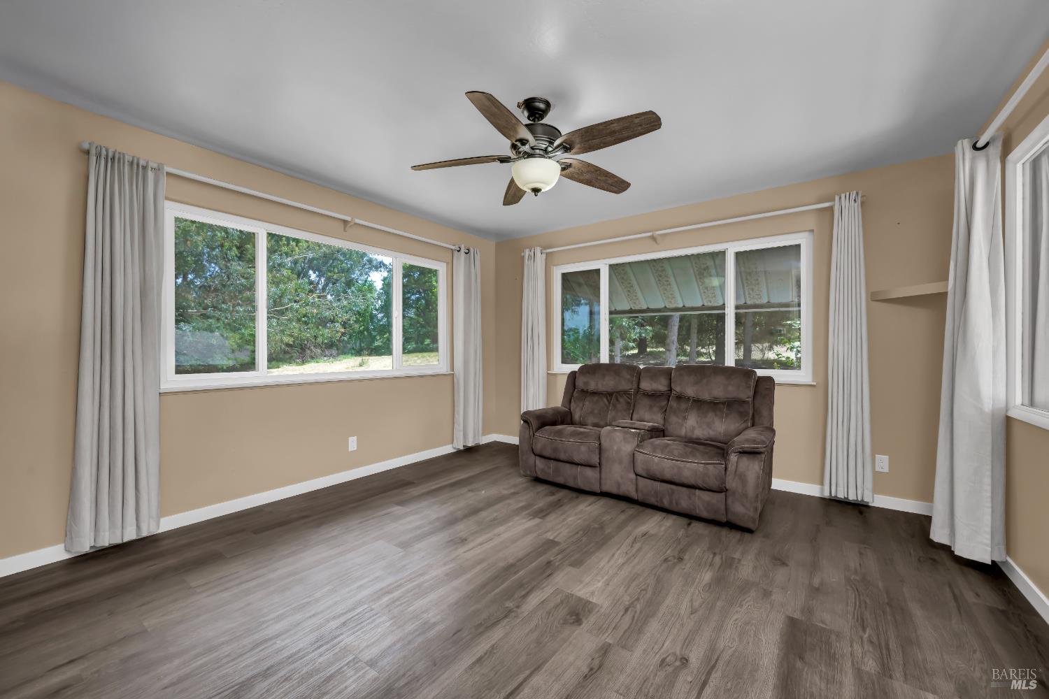 1466 Cooper Rd