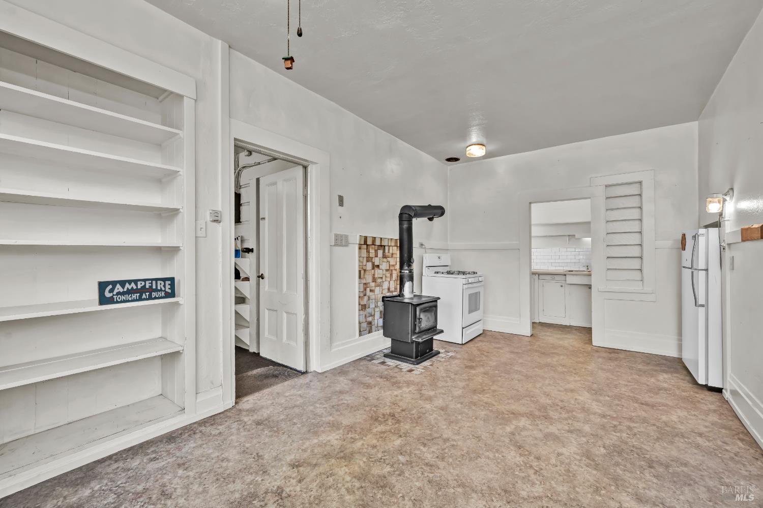 1466 Cooper Rd