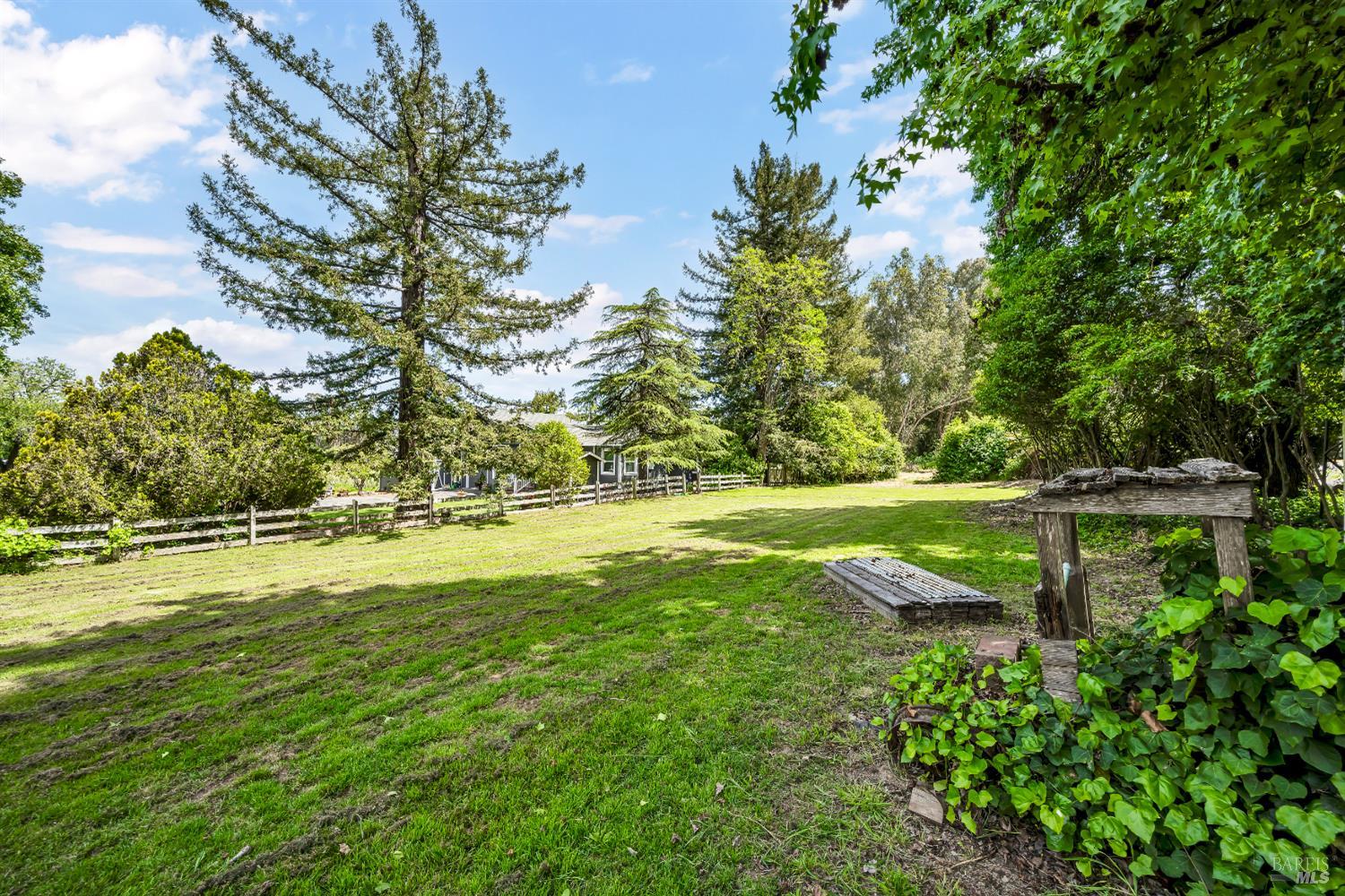 1466 Cooper Rd