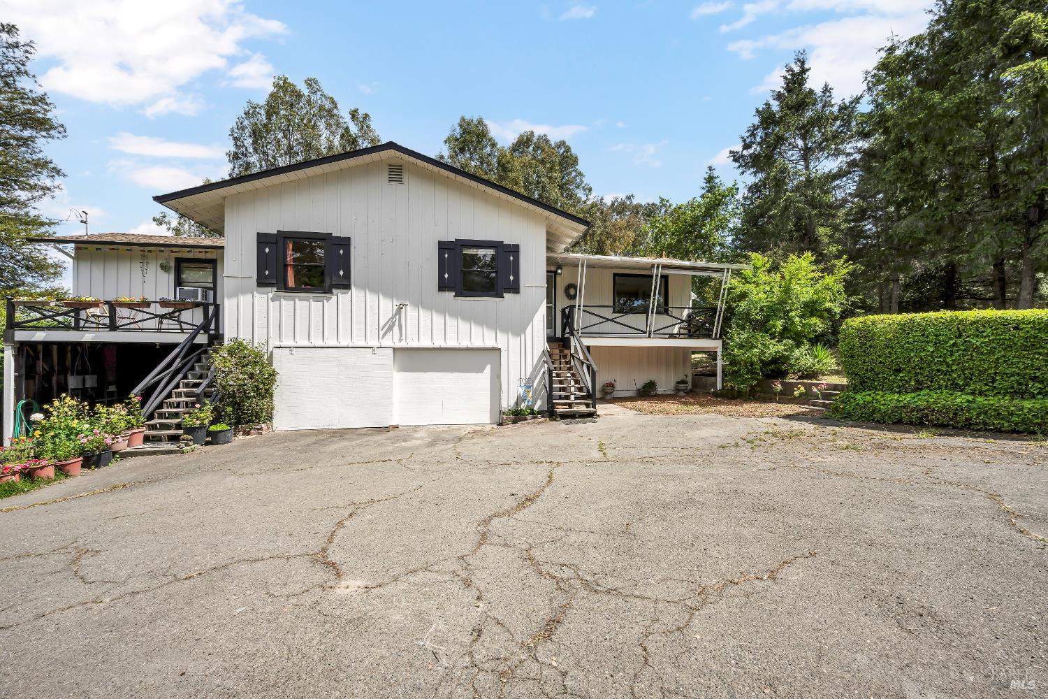 1466 Cooper Rd