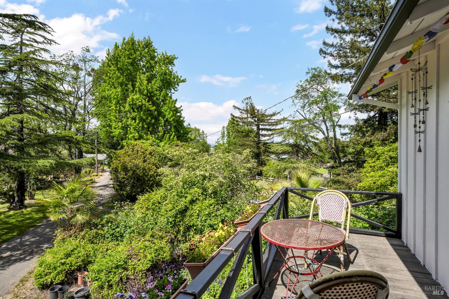 1466 Cooper Rd