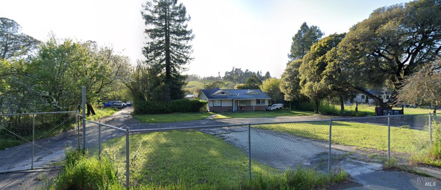 6880 Petersen Rd