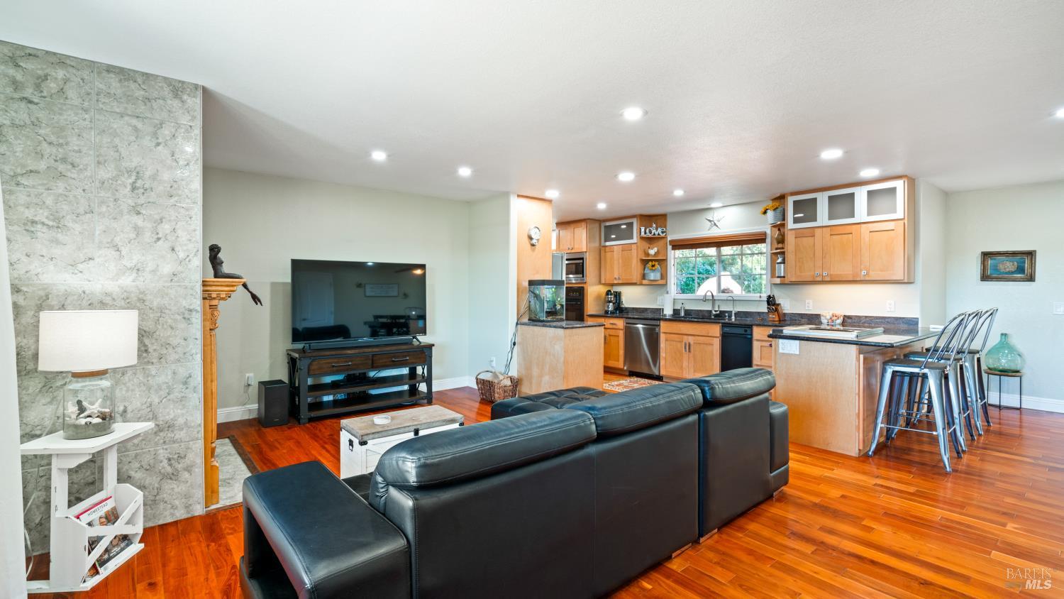 4175 Woodworth Rd