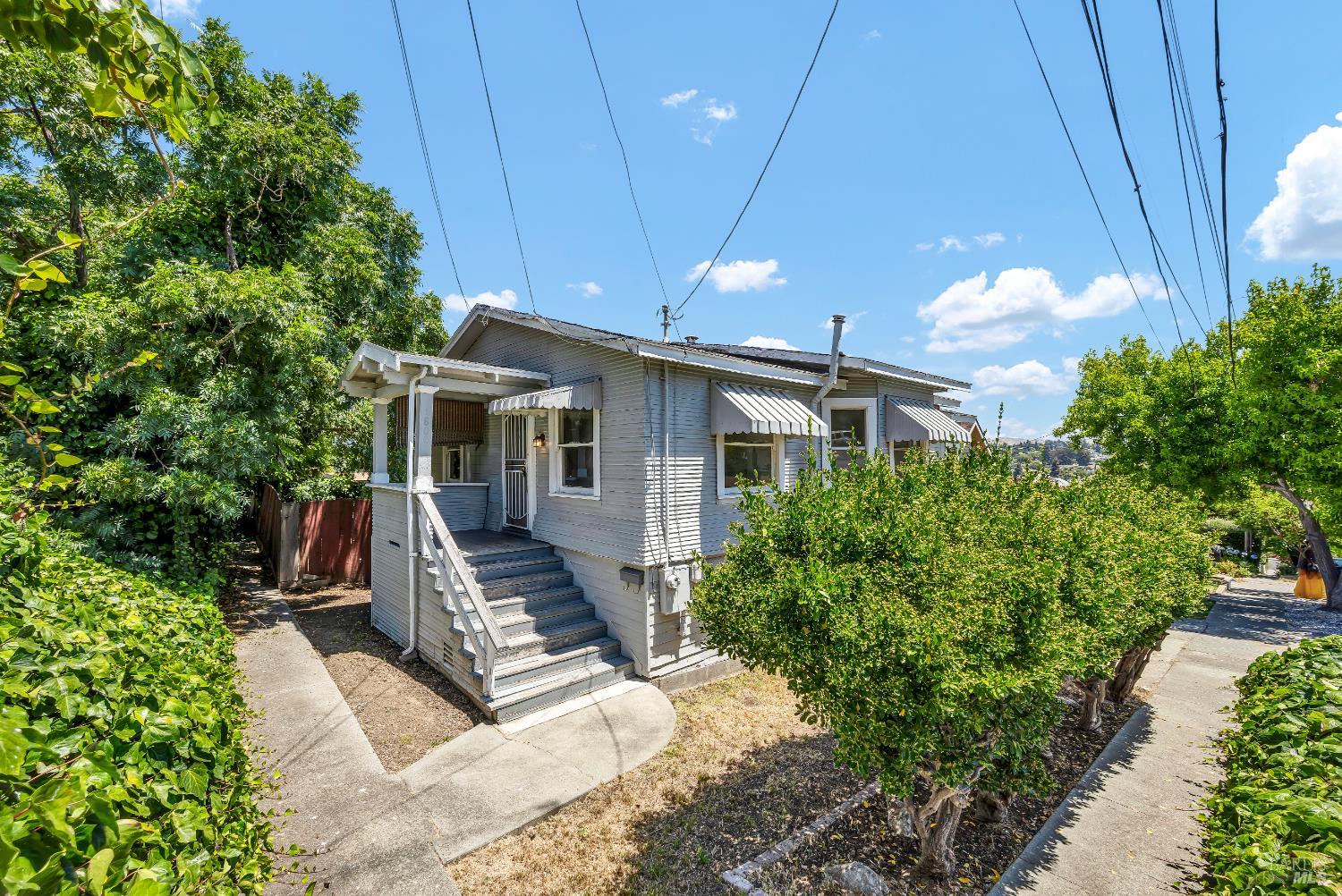 1800 Santa Clara St