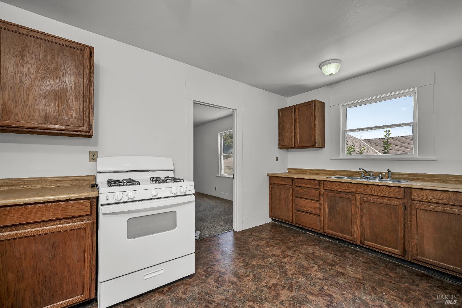 1800 Santa Clara St