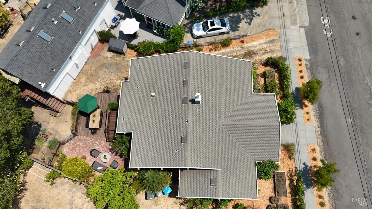 306 Howard St