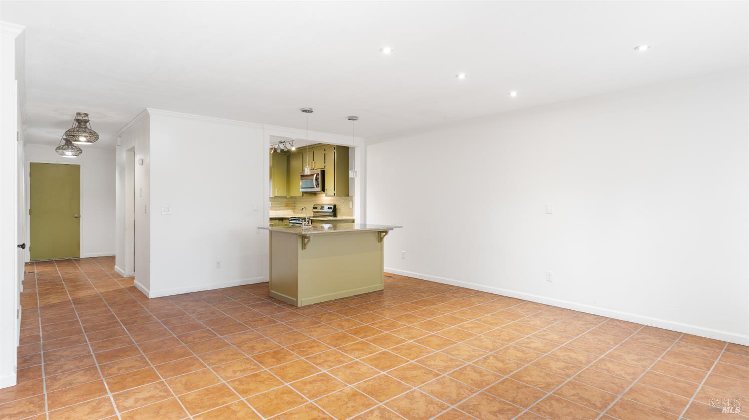 602 Marylyn Cir