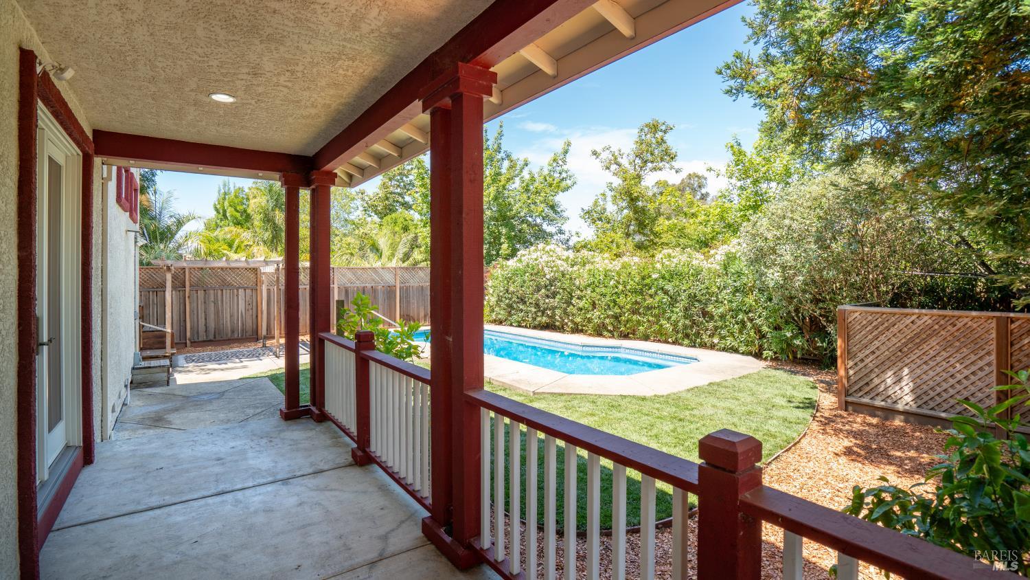 1935 Sestri Ln