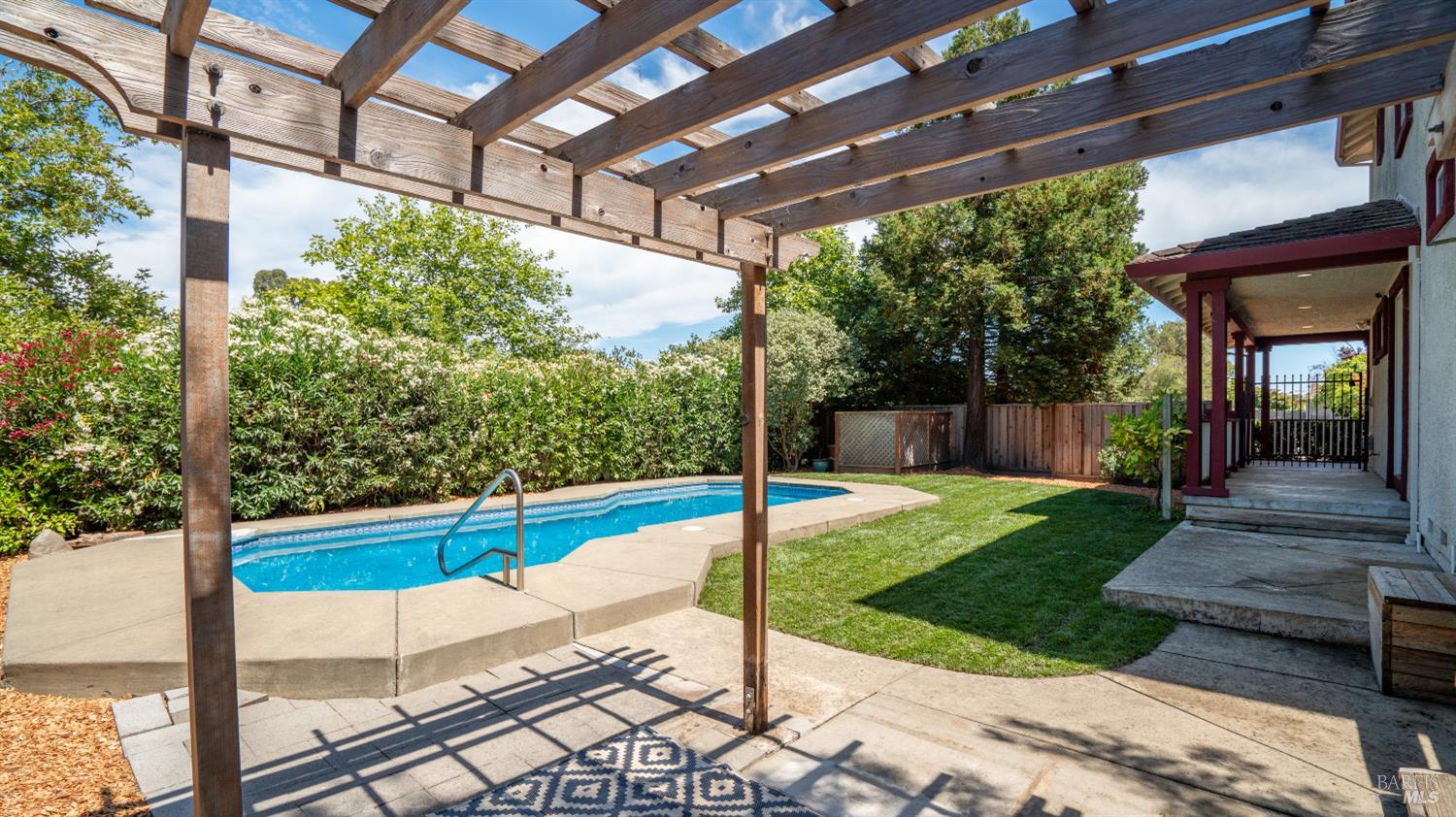 1935 Sestri Ln