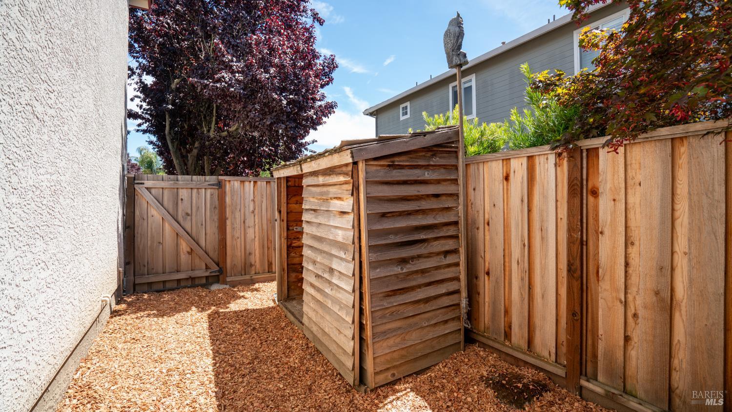 1935 Sestri Ln