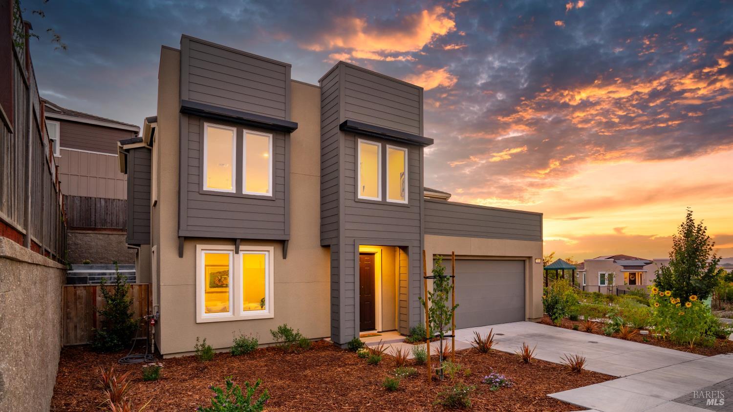 3 Lapis Ct