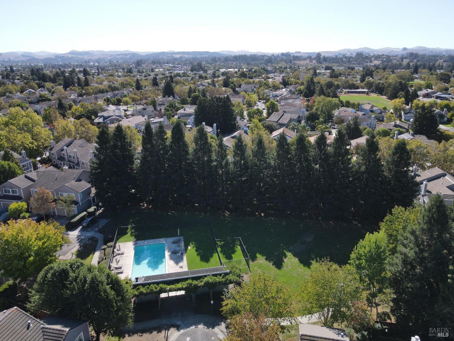 871 Chardonnay Cir